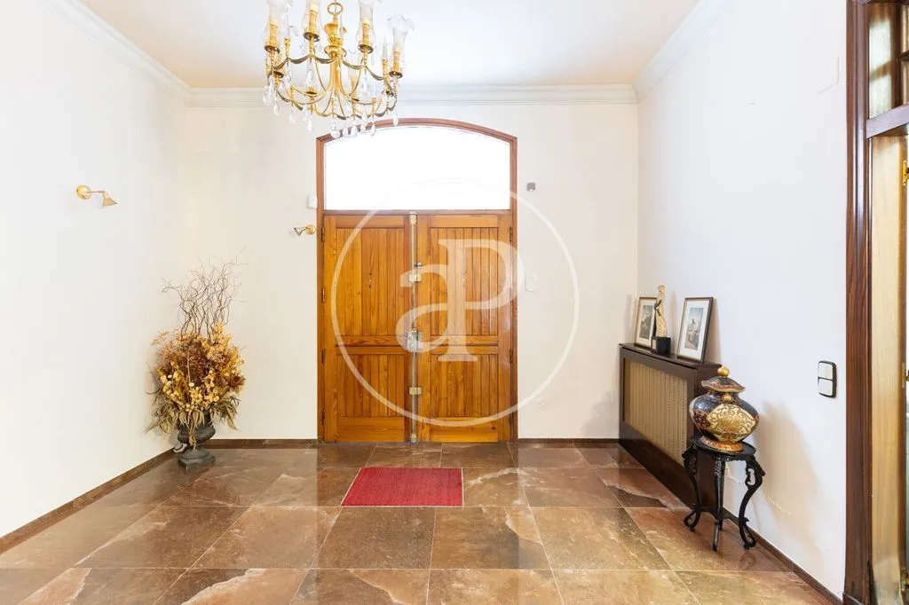 Entrée - Luxury Villa with Pool in Sabadell