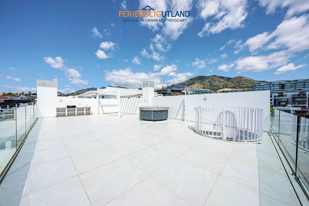 Terrass - Penthouse with Pool in Torreblanca del Sol