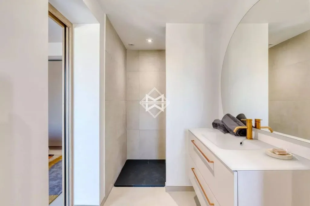 Bagni - Modern Villa with Pool in Saint-Tropez