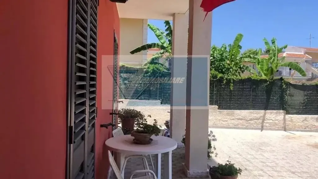 Maison 6 pièces à IT