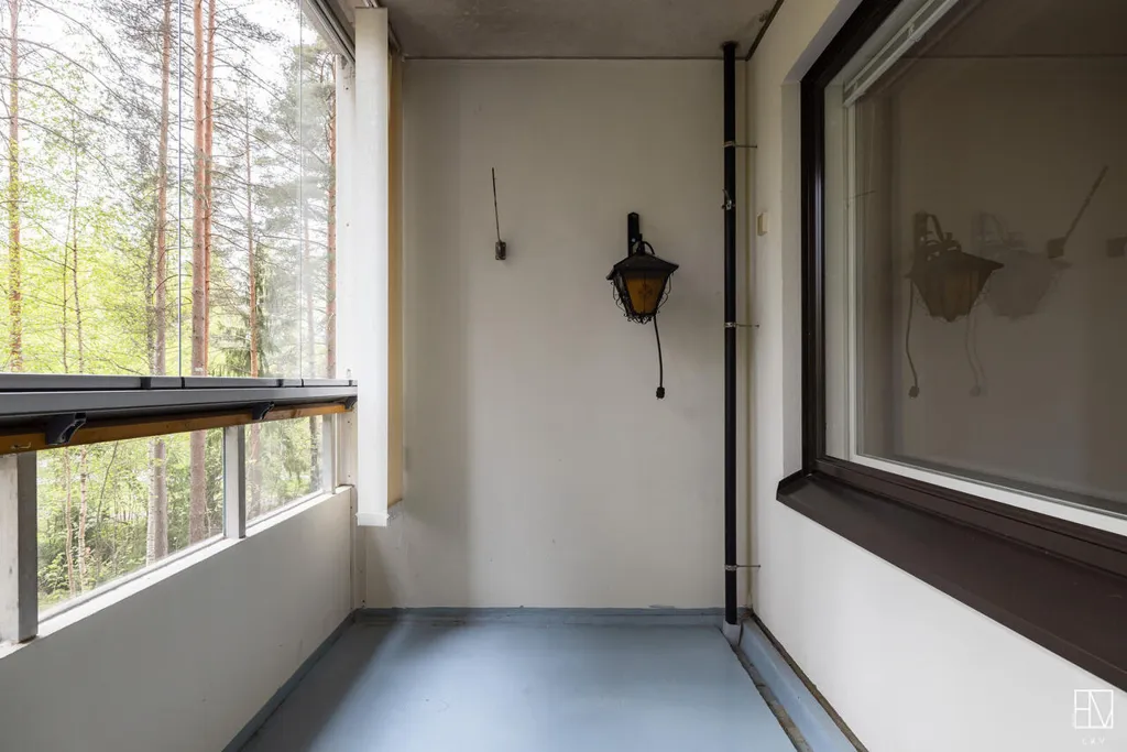 Balcon - Geothermal-Heated Apartment with Sauna in Hervanta