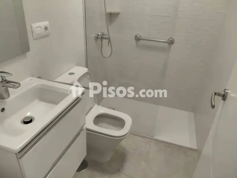 Vannitoad - Fully Renovated Flat with Balcony in La Salle
