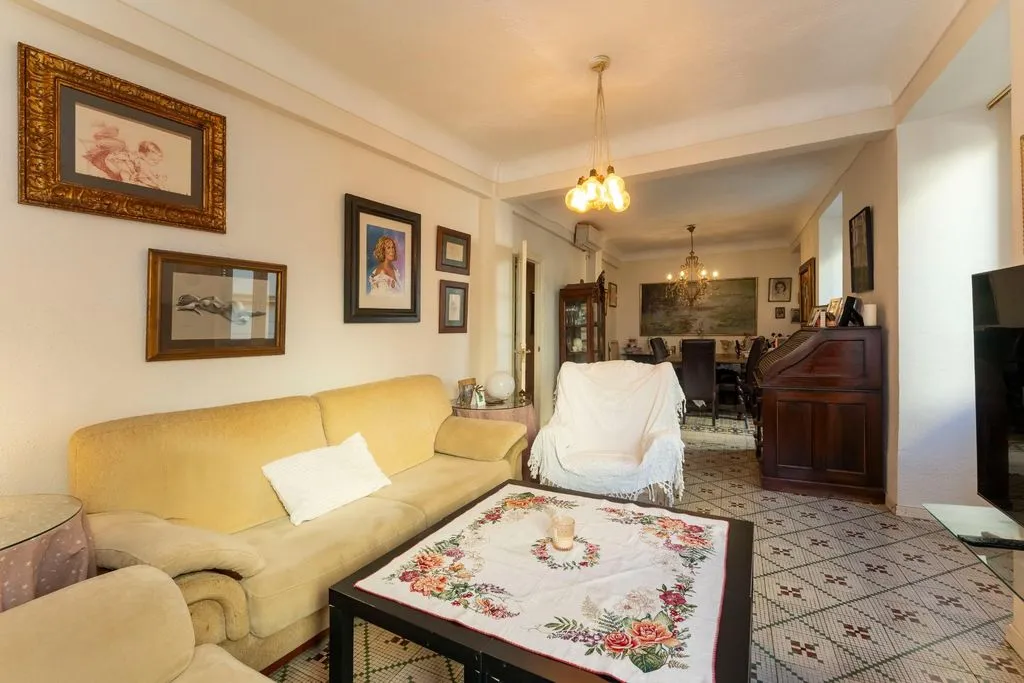 Living Room - Luxury Apartment with City View in Málaga