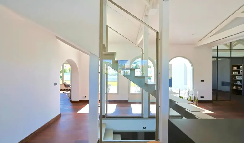 Stanze - Modernist Villa with Sculptural Architecture in Hasparren