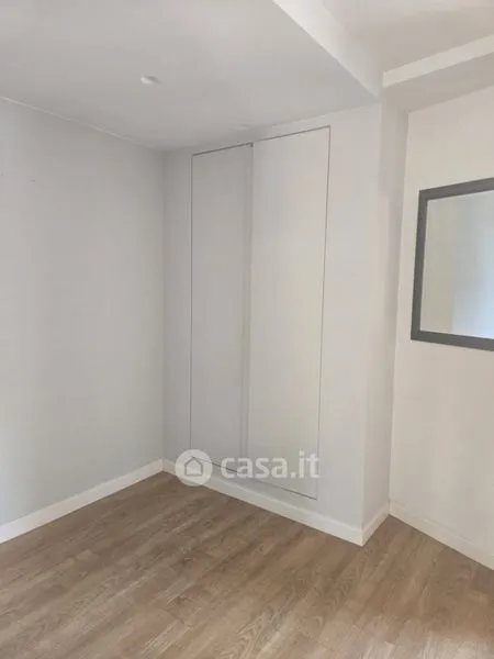 Chambres - Fully Furnished Triplex with Balcony in Caserta