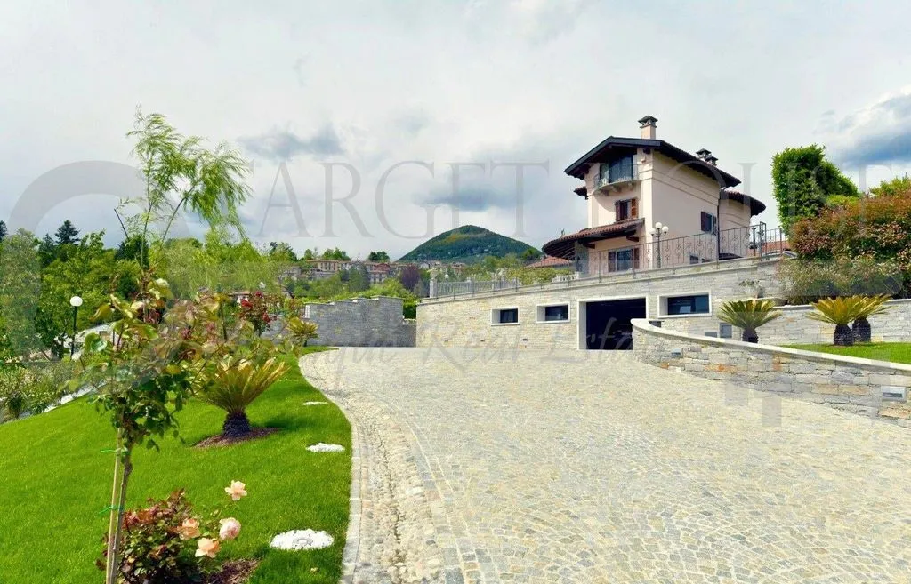 Extérieur - Lakefront Villa with Private Garden in Verbania