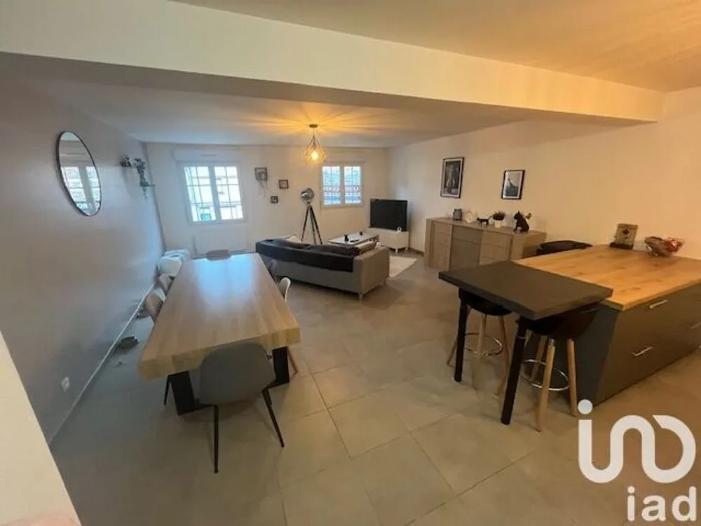 Salle à manger - Appartement Neuf avec Jardin à Vignacourt