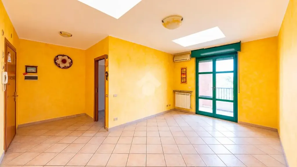 Esik - Apartment with Large Terrace in Rescaldina