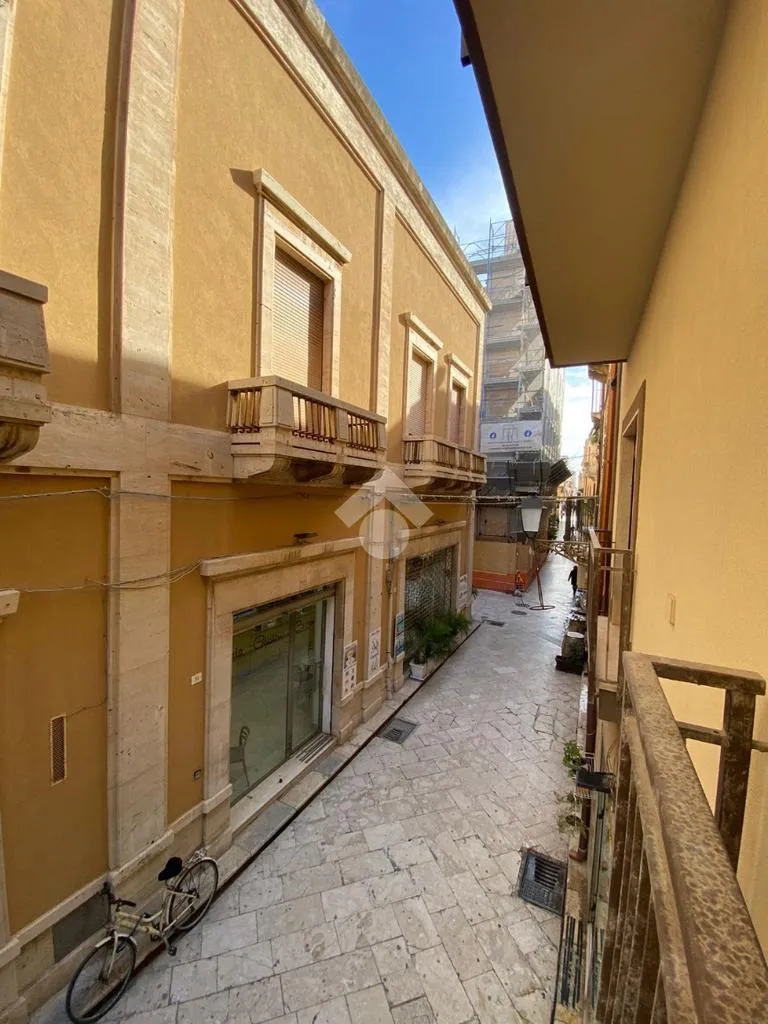 Rõdu - Office Space with Balcony in Marsala
