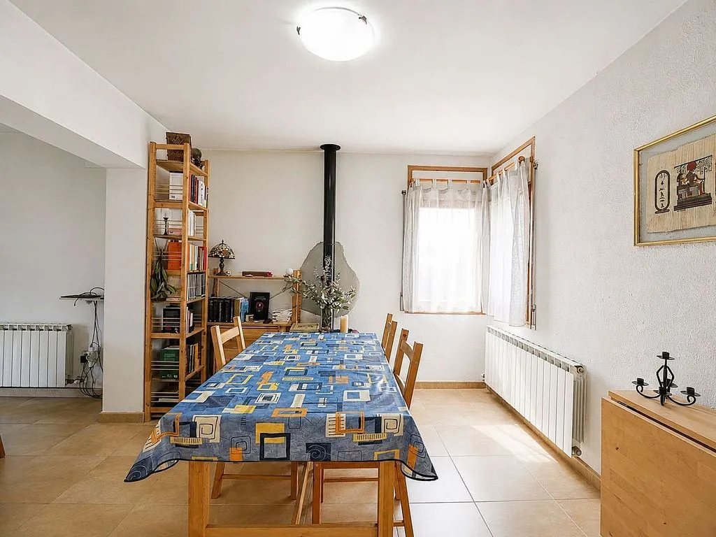 Salle à manger - Chalet with Terrace in Mas Mora, Sant Daniel
