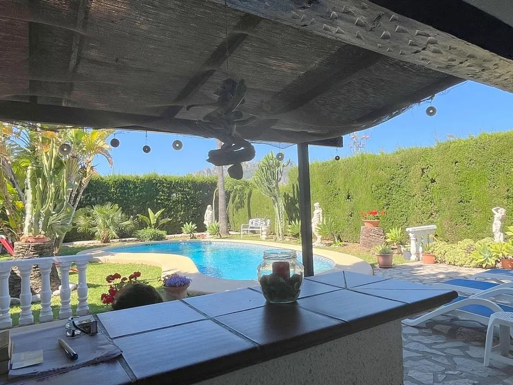 Piscina - Chalet with Pool and Terrace in Els Poblets