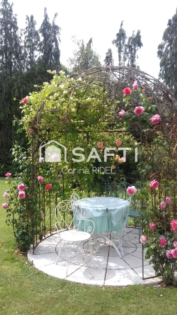 Giardino - Charming Stone House with Gîte in Domjean