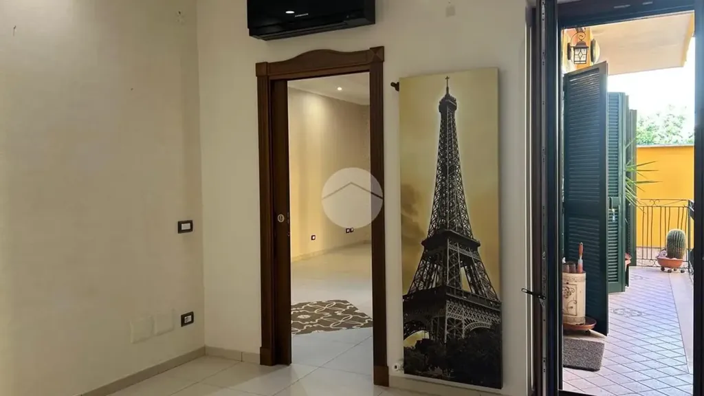 hallway_entrance