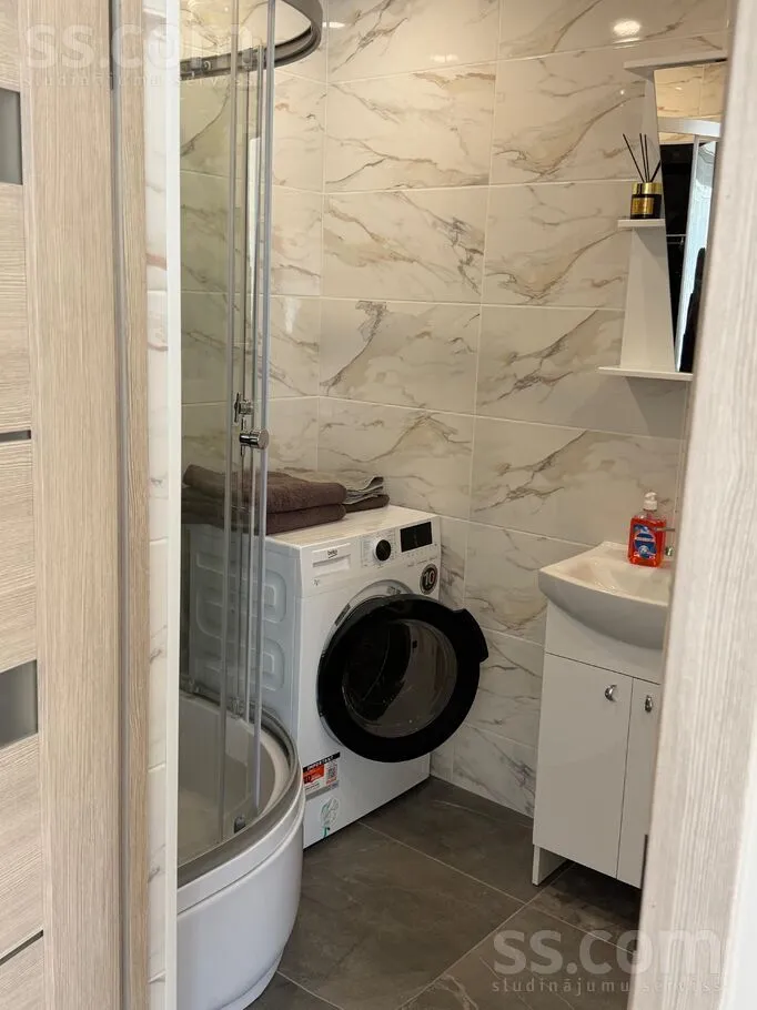 Salles de bain - Studio Flat with Garden Access in Līvāni