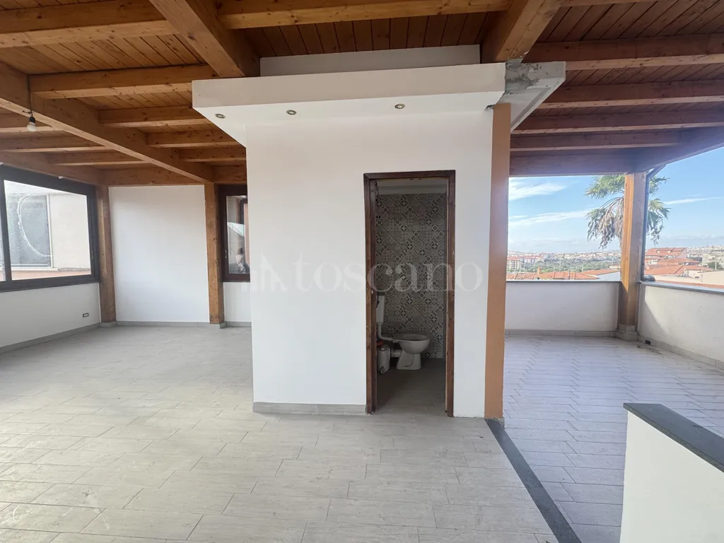 Terrasse - Retrofitted Villa with Solar Panels in Catania