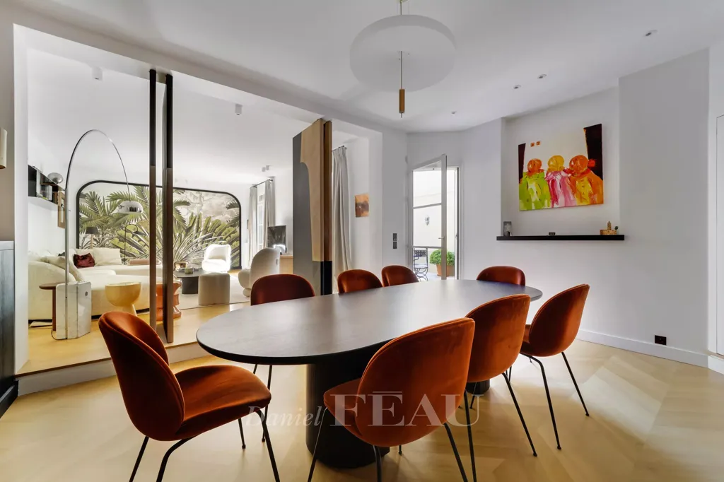Salle à manger - Maison Familiale avec Jardin Paysagé à Versailles