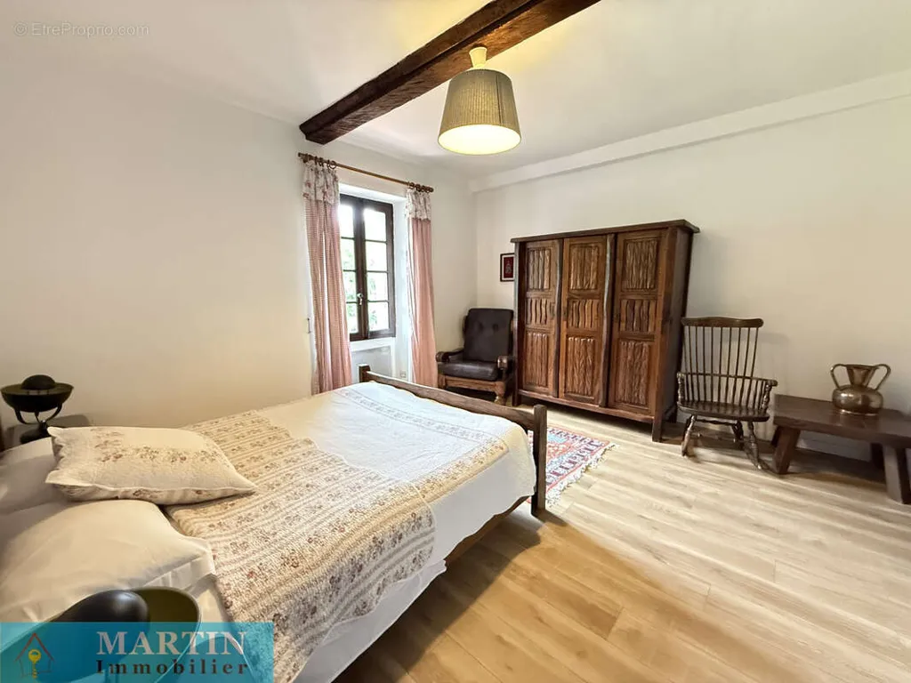 Camere da letto - Mas with River Access in Peaceful Hamlet