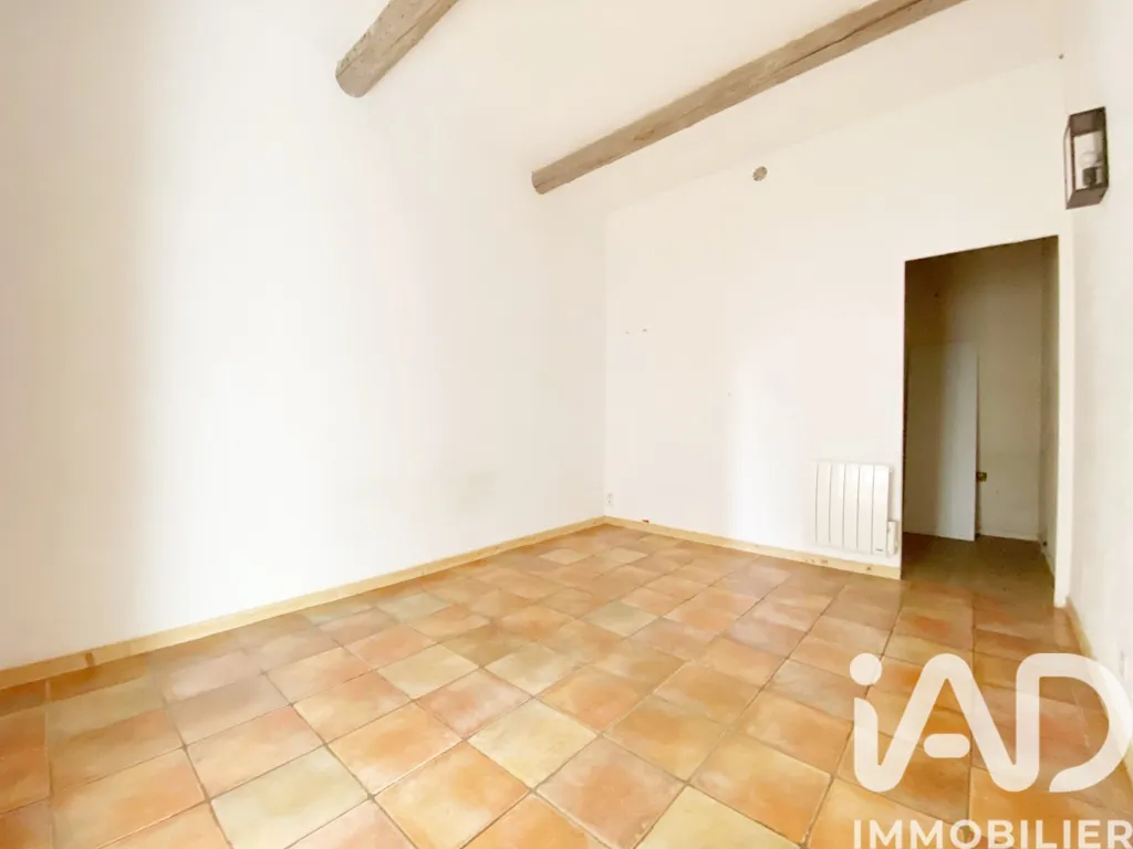 Rooms - City House with Garage in Carpentras