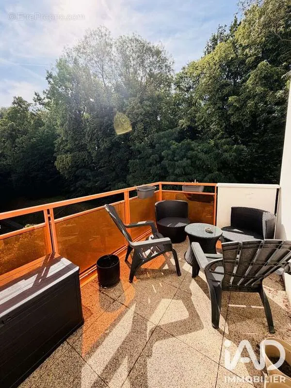 Terrazza - 4-Piece Apartment with Terrace in Viry-Chatillon