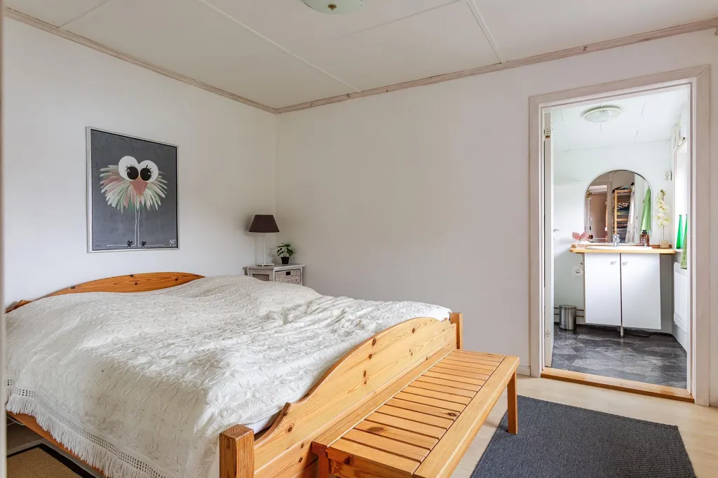 Chambres - Lakefront Plot with Three Houses in Hällingsjö