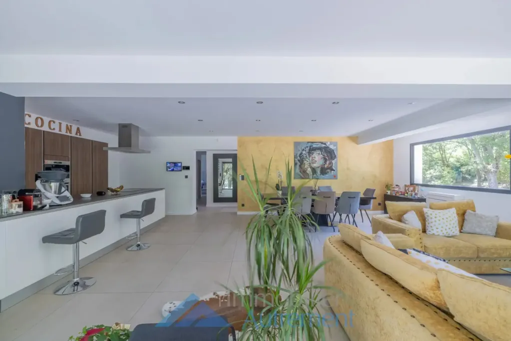 Soggiorno - Renovated Villa with Pool in Puyricard