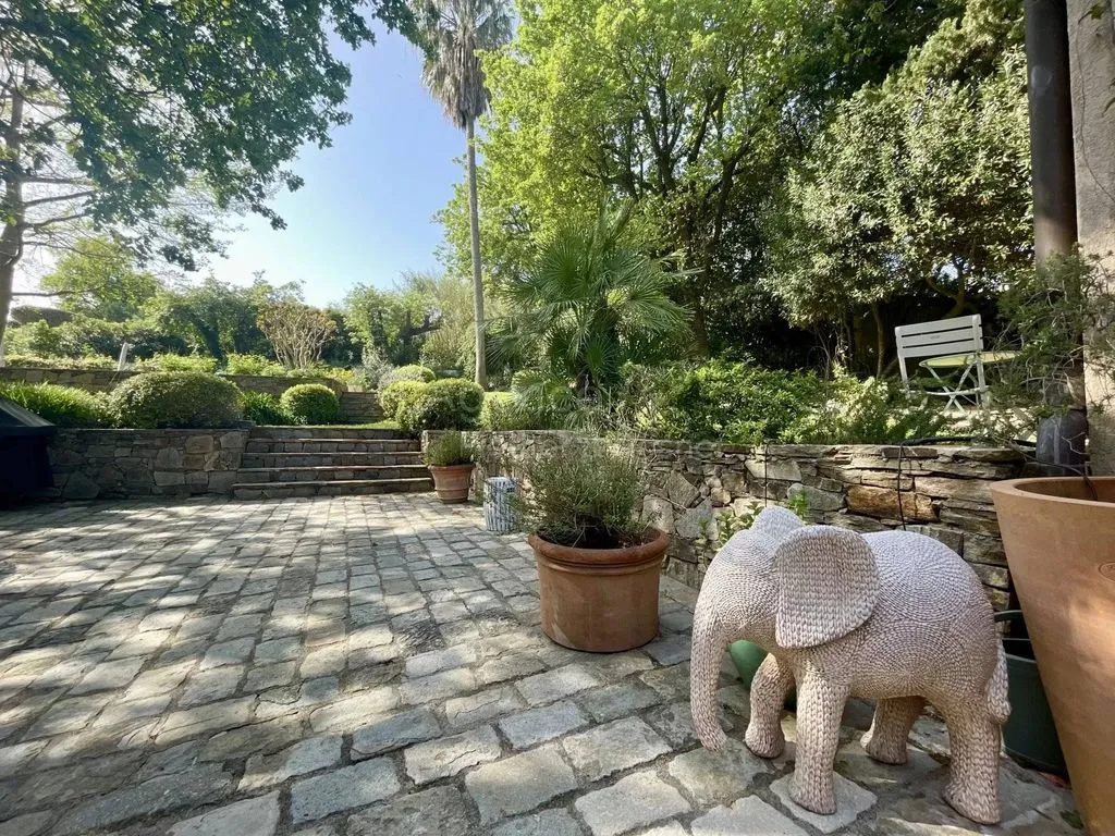 Terrass - Charming Villa with Pool in Saint-Tropez