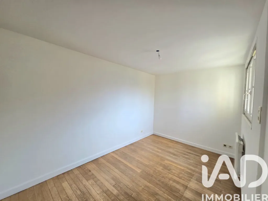 Toad - 1-Bedroom Apartment with Private Cellar in Troyes