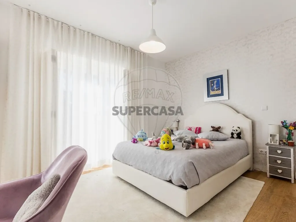 Magamistoad - Luxury Villa with 1950s Charm in Lisbon
