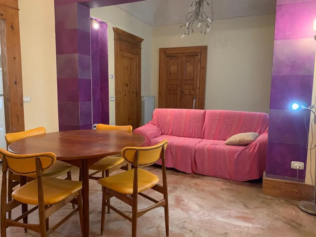 Söögituba - Rearranged Apartment with Balcony in Chieti