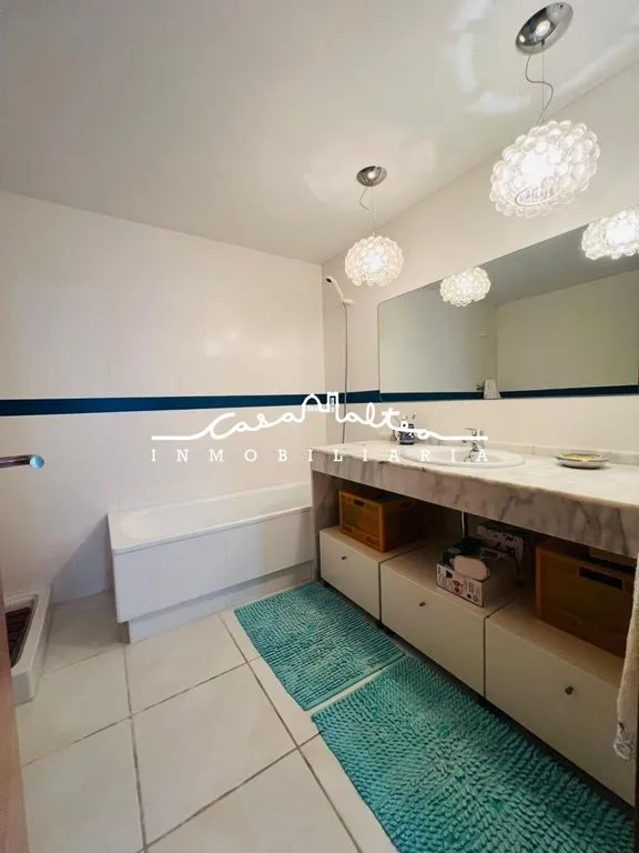 Vannitoad - Luxury Duplex with Sea View in Altea