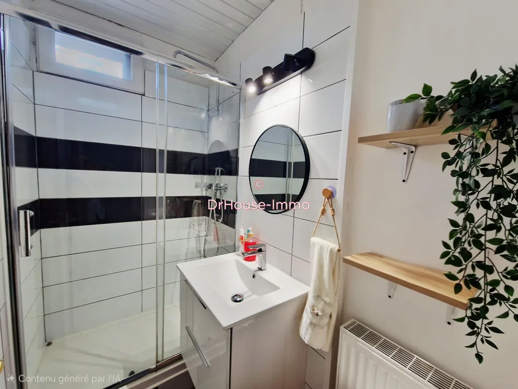 Vannitoad - Renovated Flat with Balcony in Private Residence