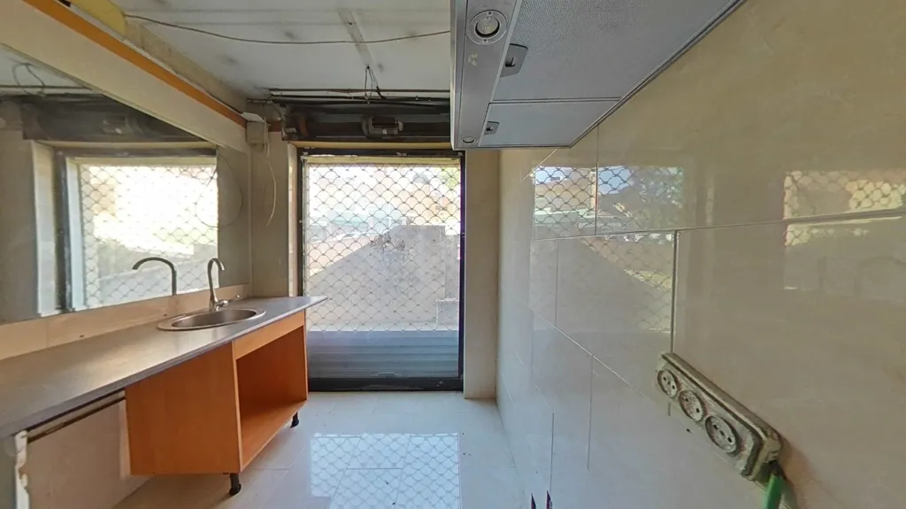 Kitchen - Commercial Space in Badalona, Barcelona
