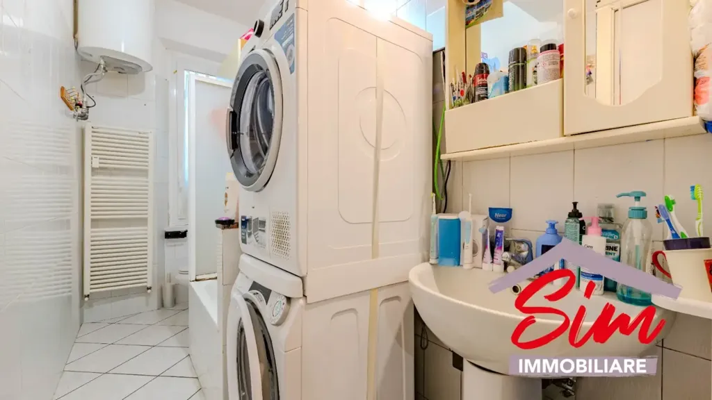 Buanderie - Third Floor Flat with Balcony in Central Novara