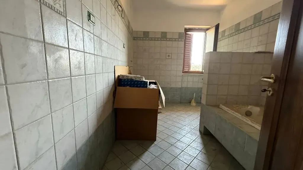 Salles de bain - Bifamiliar Villa with Garden in Laurignano