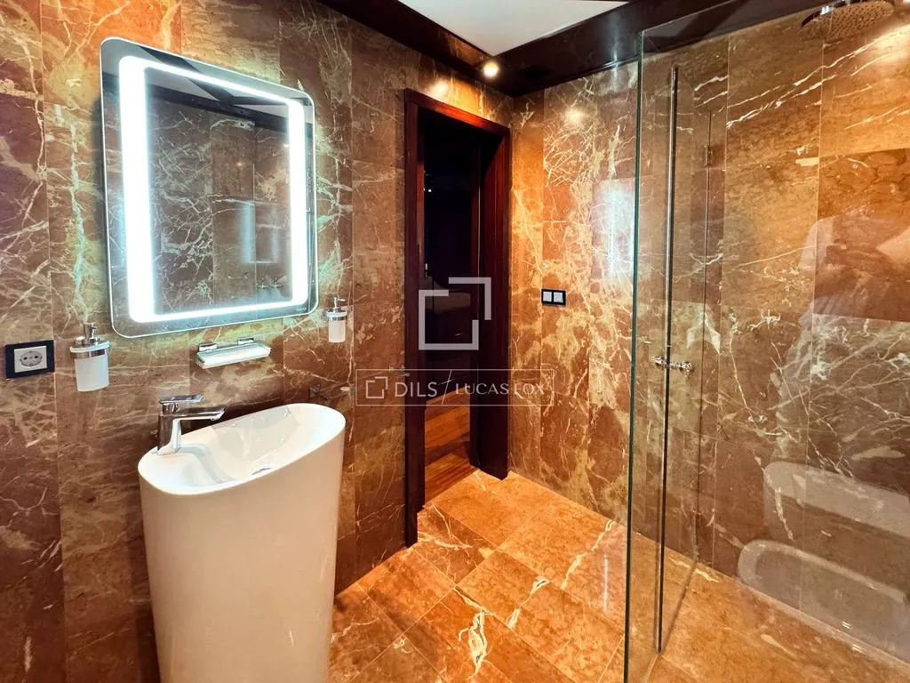 Vannitoad - Luxury Villa with Sea View in Altea Hills