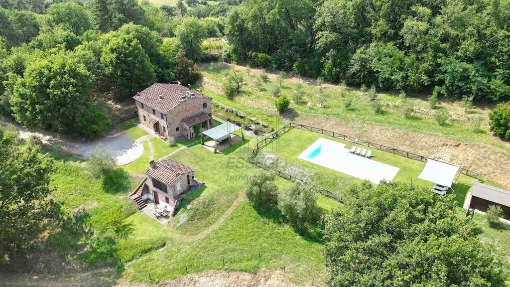 Õhuvaade - Rustic Tuscan Farmhouse with Pool near Lucca
