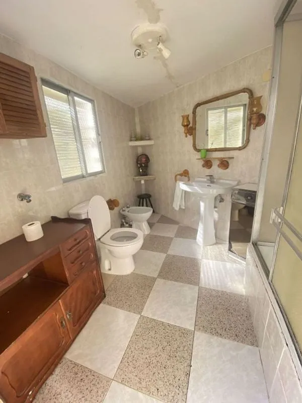 Bathrooms - Chalet with Garden and Garage in Chinchón
