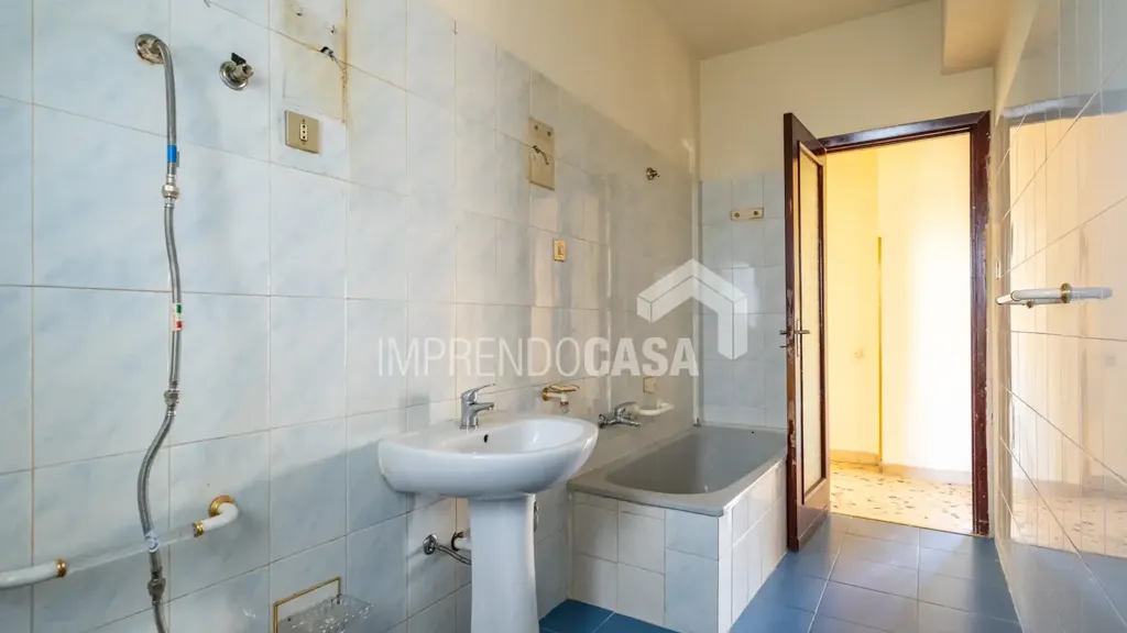 Salles de bain - Apartment with Balcony in Palermo