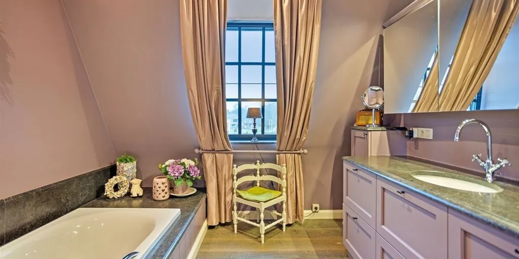 Salles de bain - Duplex avec Vue sur le Canal à Zandhoven