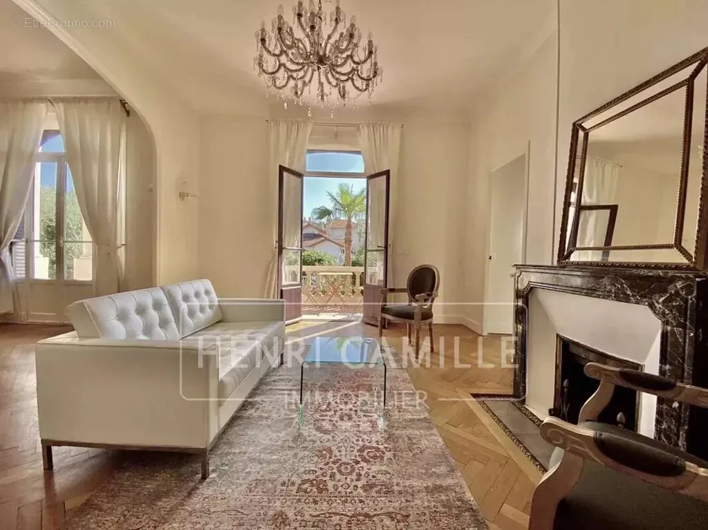 Elutuba - Belle Époque House with Pool near Cannes