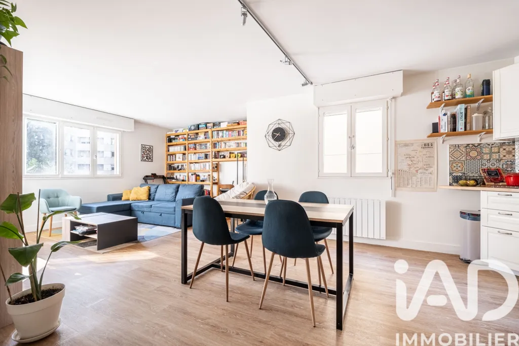 Elutuba - 3-Bedroom Flat with Parking in Central Location
