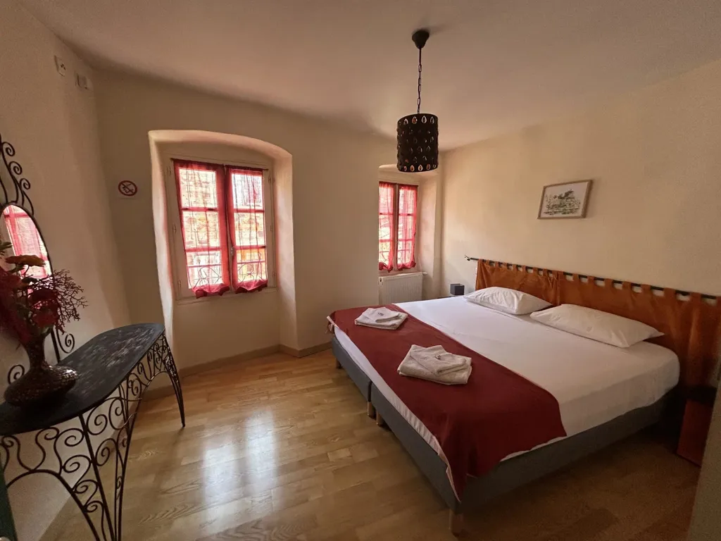 Bedrooms - Character House with Courtyard in Brioude