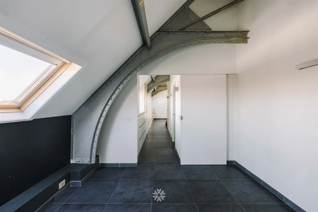 Pièces - Loft Industriel avec Terrasse à Ledeberg