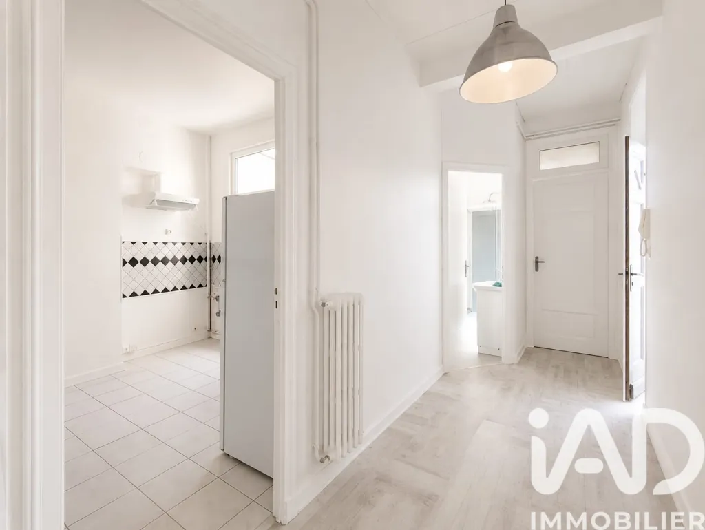 Hallway - Charming Apartment with Terrace in Romans Centre