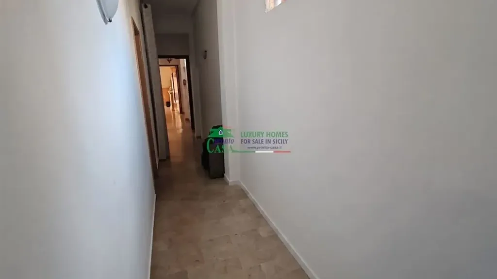 hallway_entrance