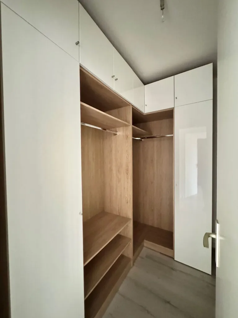 Rooms - Bright 3-Bedroom Apartment with Balcony in Saint Marceaux