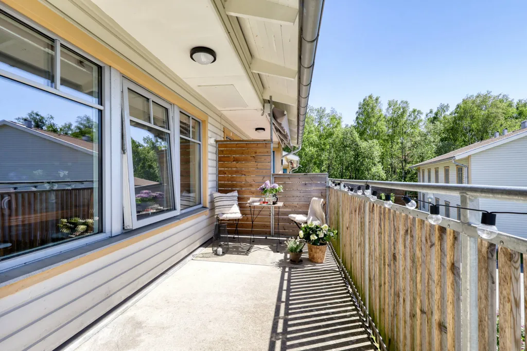Balcone - Modern Apartment with Garden View in Göteborg
