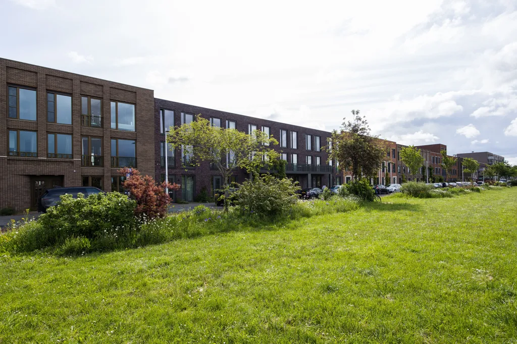 Välivaade - Modern Flat with Patio in Leeuwesteyn