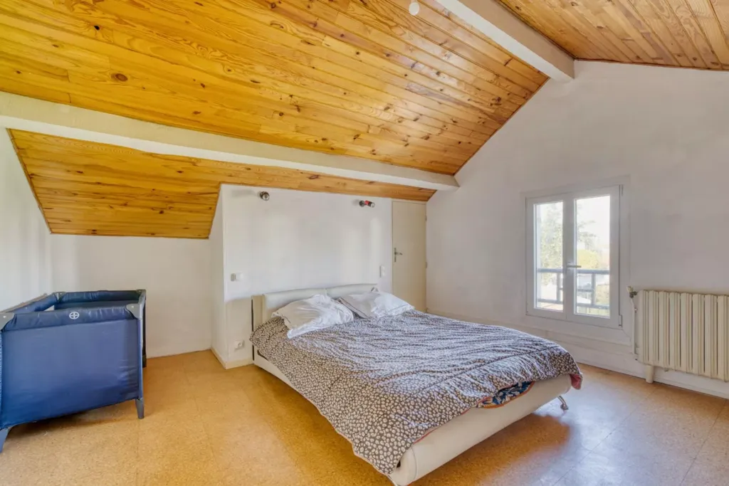 Magamistoad - Renovated House with Veranda in Saintes