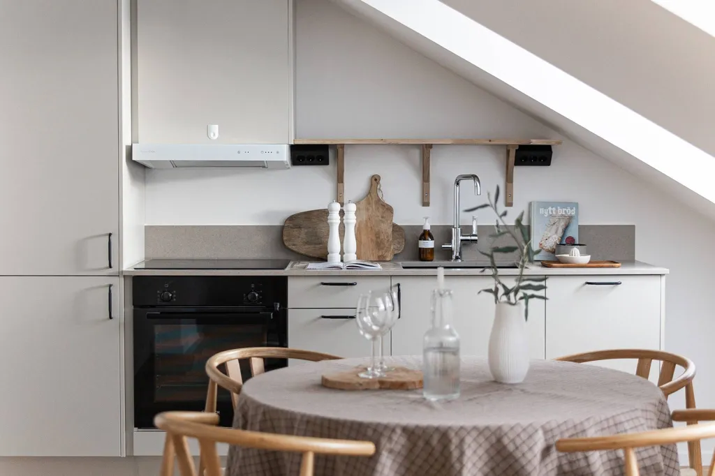 Söögituba - Modern Loft with Garden Access in Sundbyberg